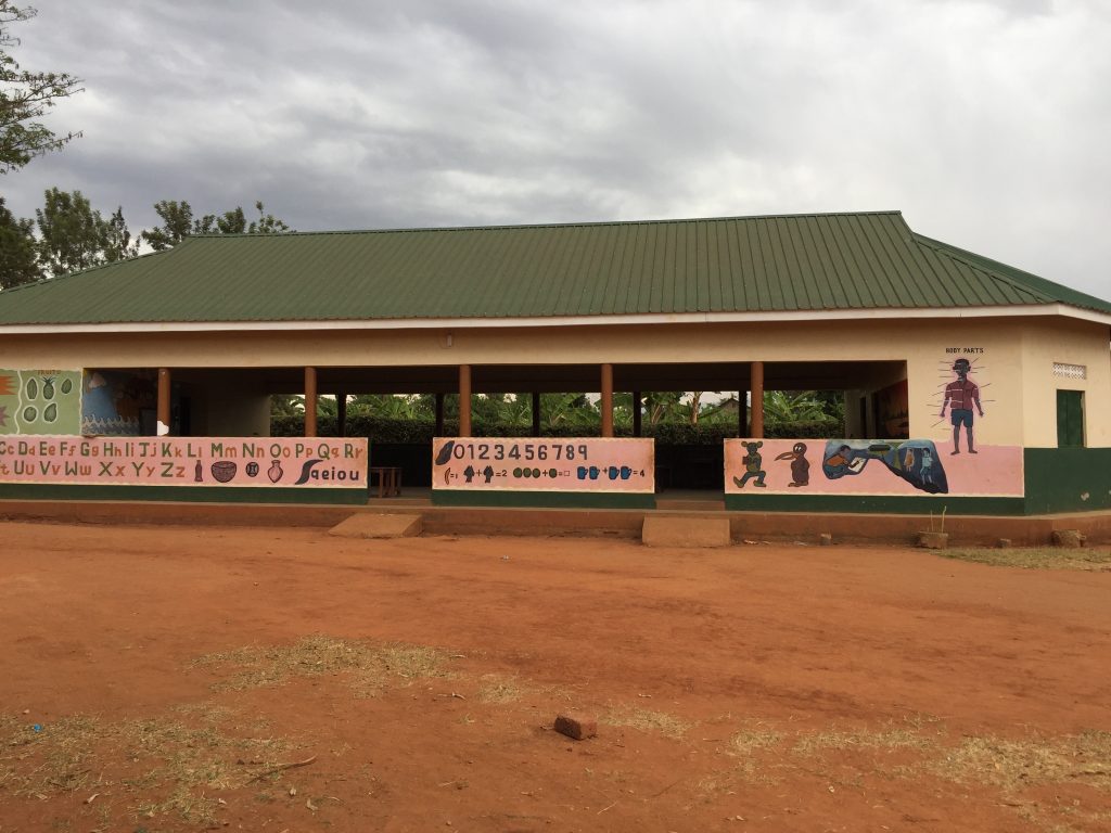 ITEC and Oasis Academy join forces to open IT classroom in Uganda