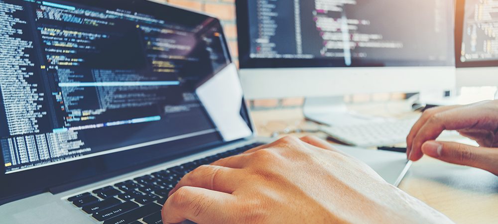 Paratus boosts computer lab at local community school