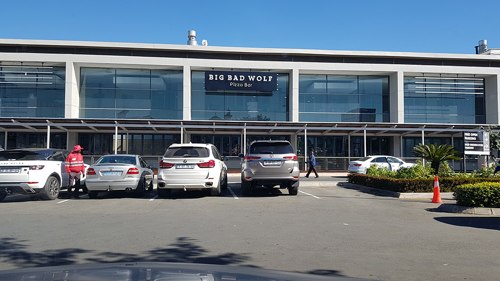 South African eatery enhances security thanks to AXIS solution