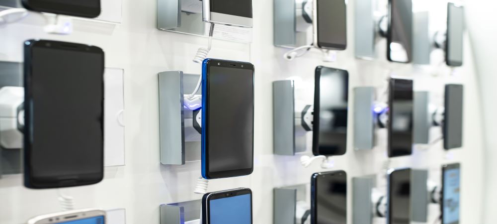 Gartner says global smartphone sales declined 6.8% in third quarter of 2021