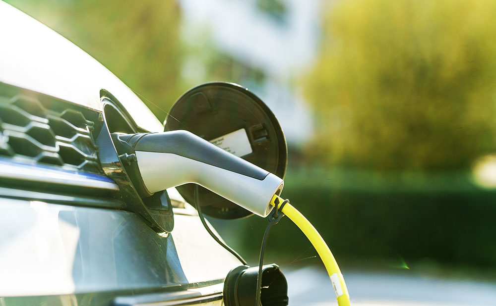 UK government invests over £500 million in green technologies for a cleaner future