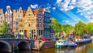 Equinix expands in Amsterdam to support increased interconnection needs