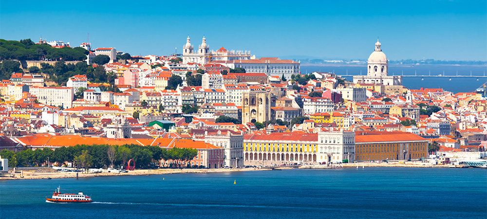 Altice Wholesale and DE-CIX ink network partnership in Lisbon