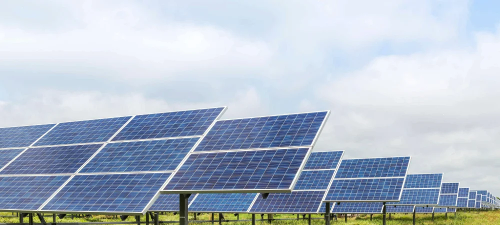 Stem PowerTrack EMS to hybridise Hungarian solar plants with 160MWh battery storage