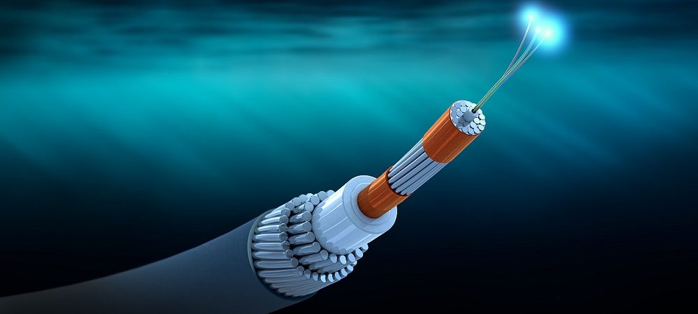 Lanzamiento del cable submarino de fibra óptica Brasil-Europa