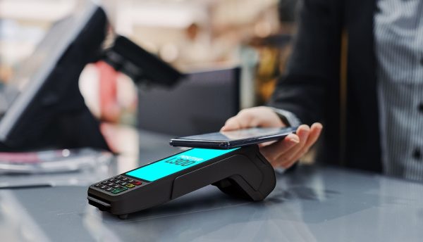 Positivo Tecnologia integra terminais inteligentes de pagamento com aplicativo Urbanky