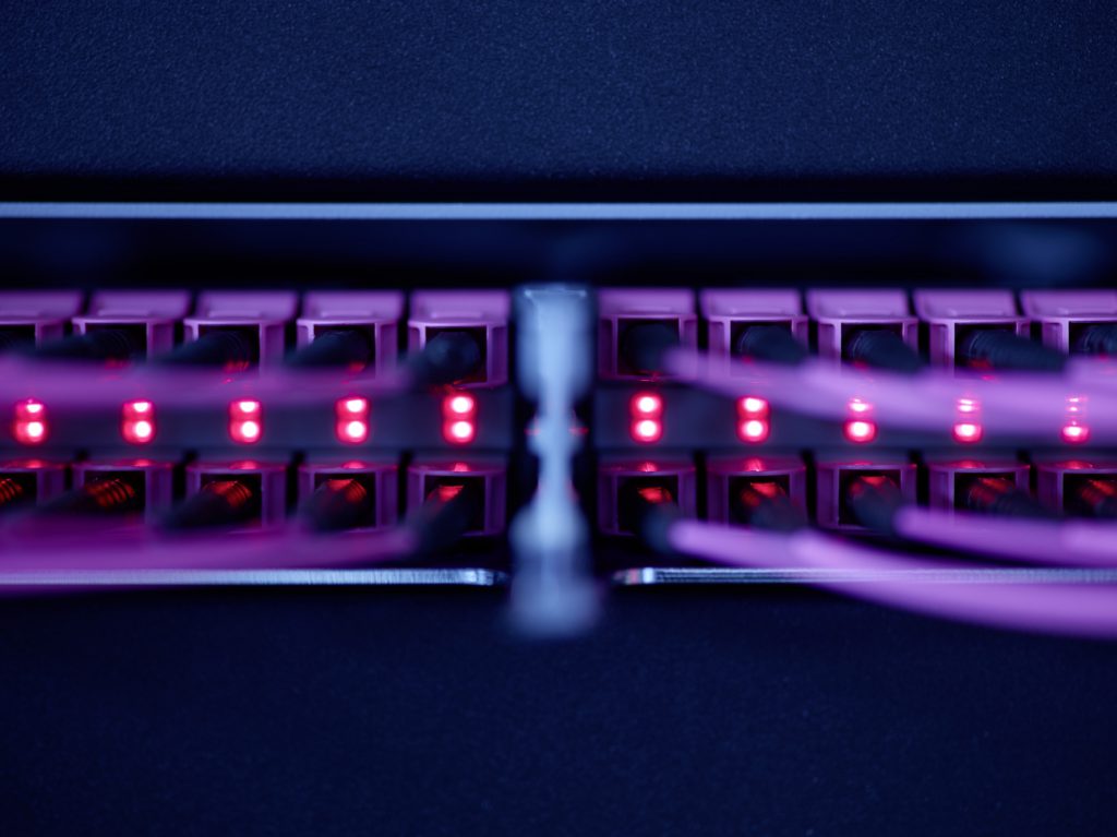 R&M integrates R&MinteliPhy with Netscale