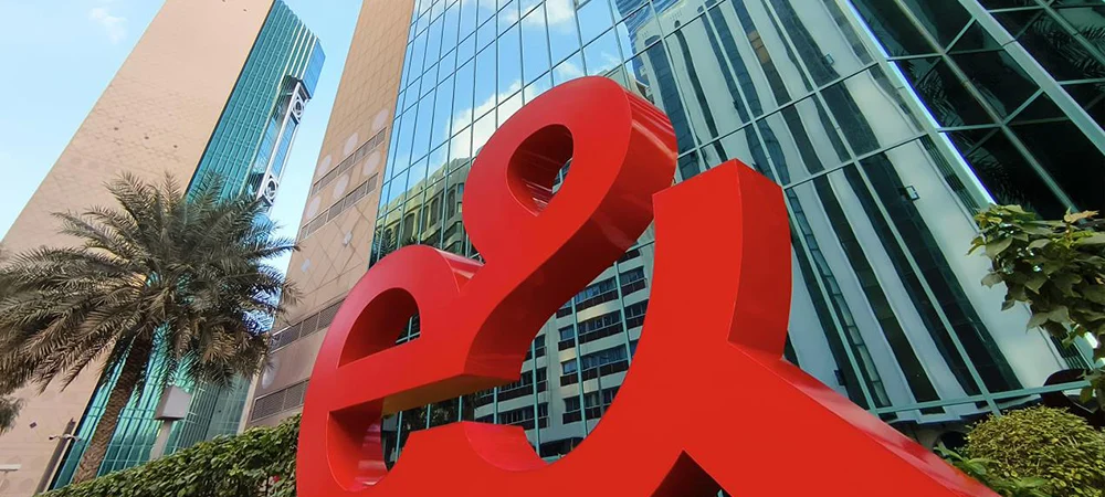 e& Carrier & Wholesale expands Fujairah SmartHub capabilities with GNX connectivity