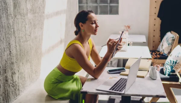 Before they hire, 86% of solopreneurs try AI first, FreshBooks survey finds